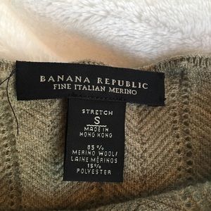 Grey Banana republic sweater